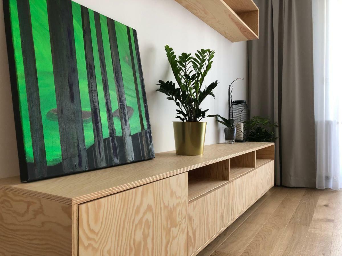 New Modern Urban Apartment Bratislava Bagian luar foto
